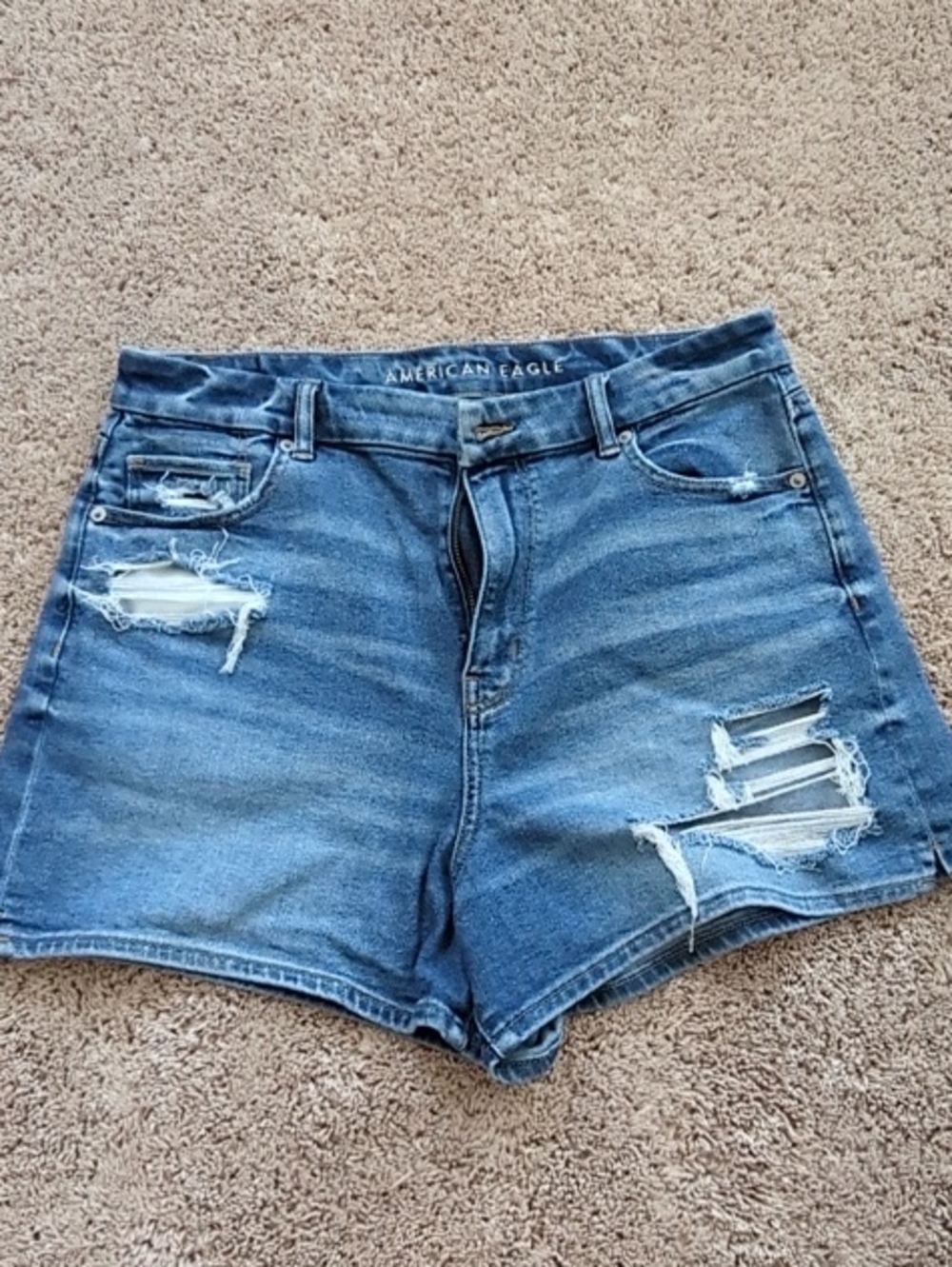 American Eagle Outfitters - Curvy Mom Denim Shorts
